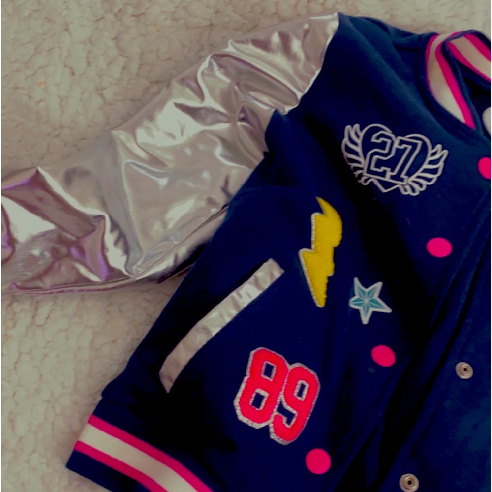 - Brand 365| Color pink and blue metallic | Good Used Condition